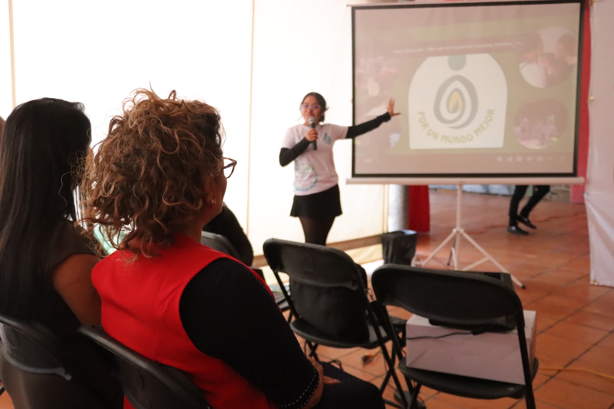 Participa Teresa Alfaro en capacitación ambiental para servidores públicos