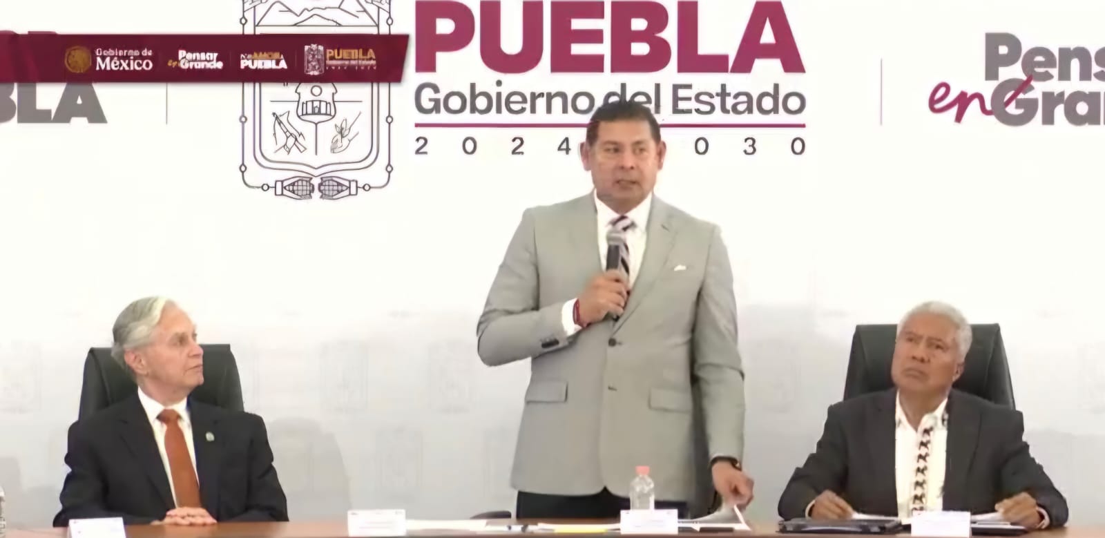 Gobierno de Puebla y UDLAP impulsan formación de docentes con programa de maestría