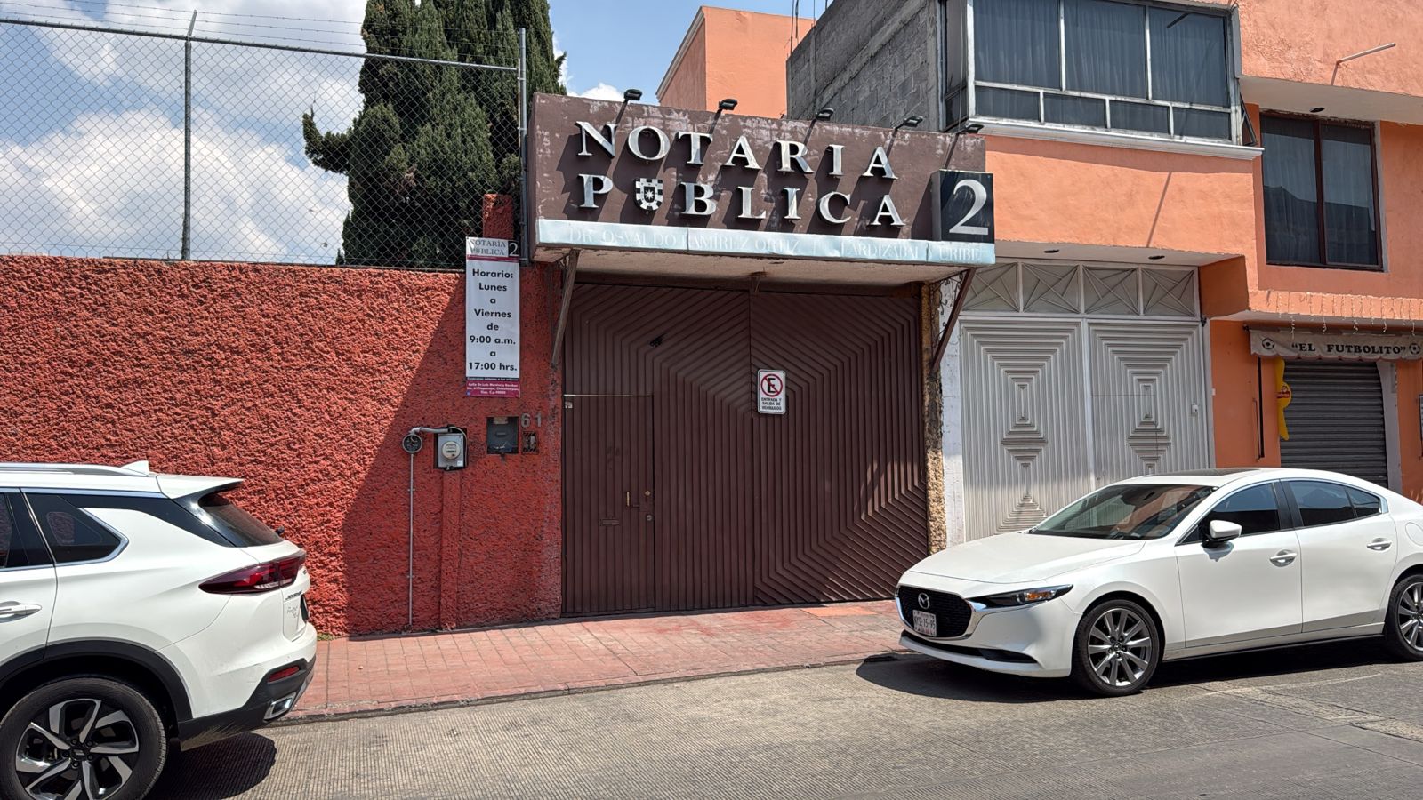 Sujetos armados asaltan a familia frente a notaría en Chiautempan y se lleva 350 mil pesos