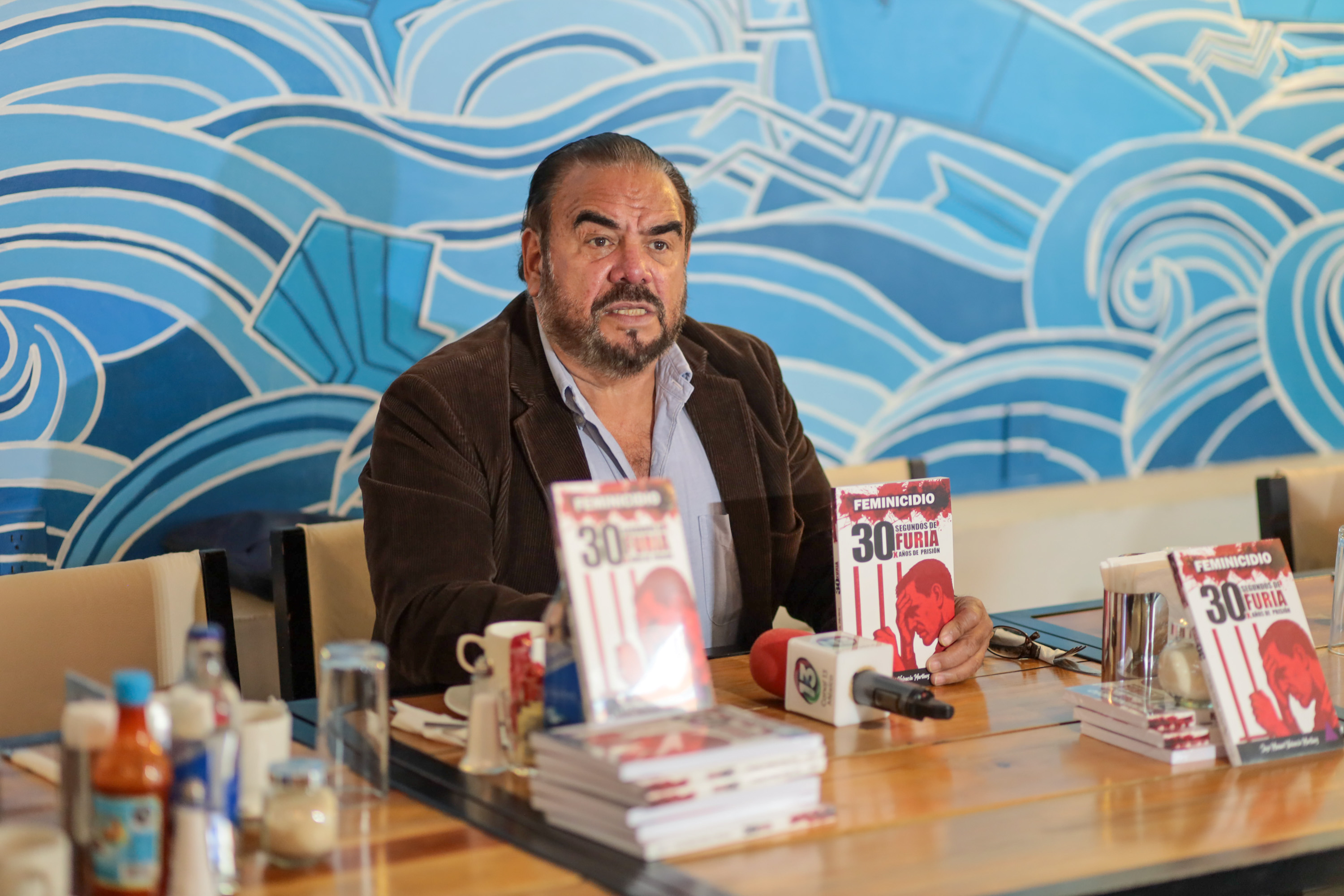 Libro sobre feminicidio expone testimonios de agresores y plantea la educación emocional como prevención