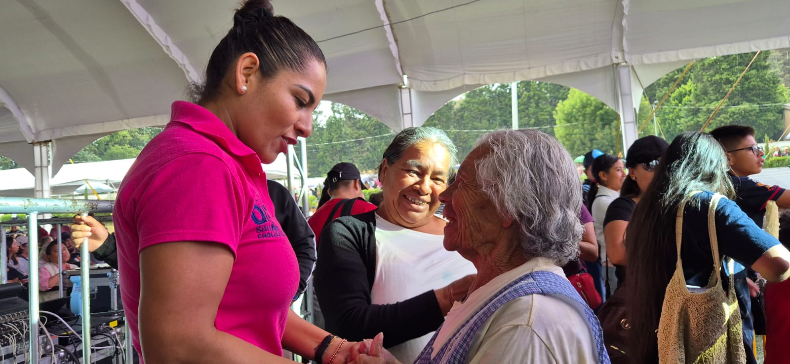 Guadalupe Cuuatle reúne a miles de madres en magno festejo por el 10 de Mayo