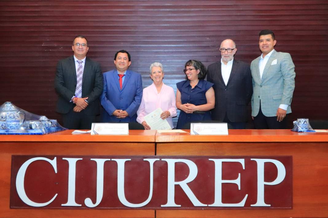 José Ramón Cossío durante seminario en la UATx