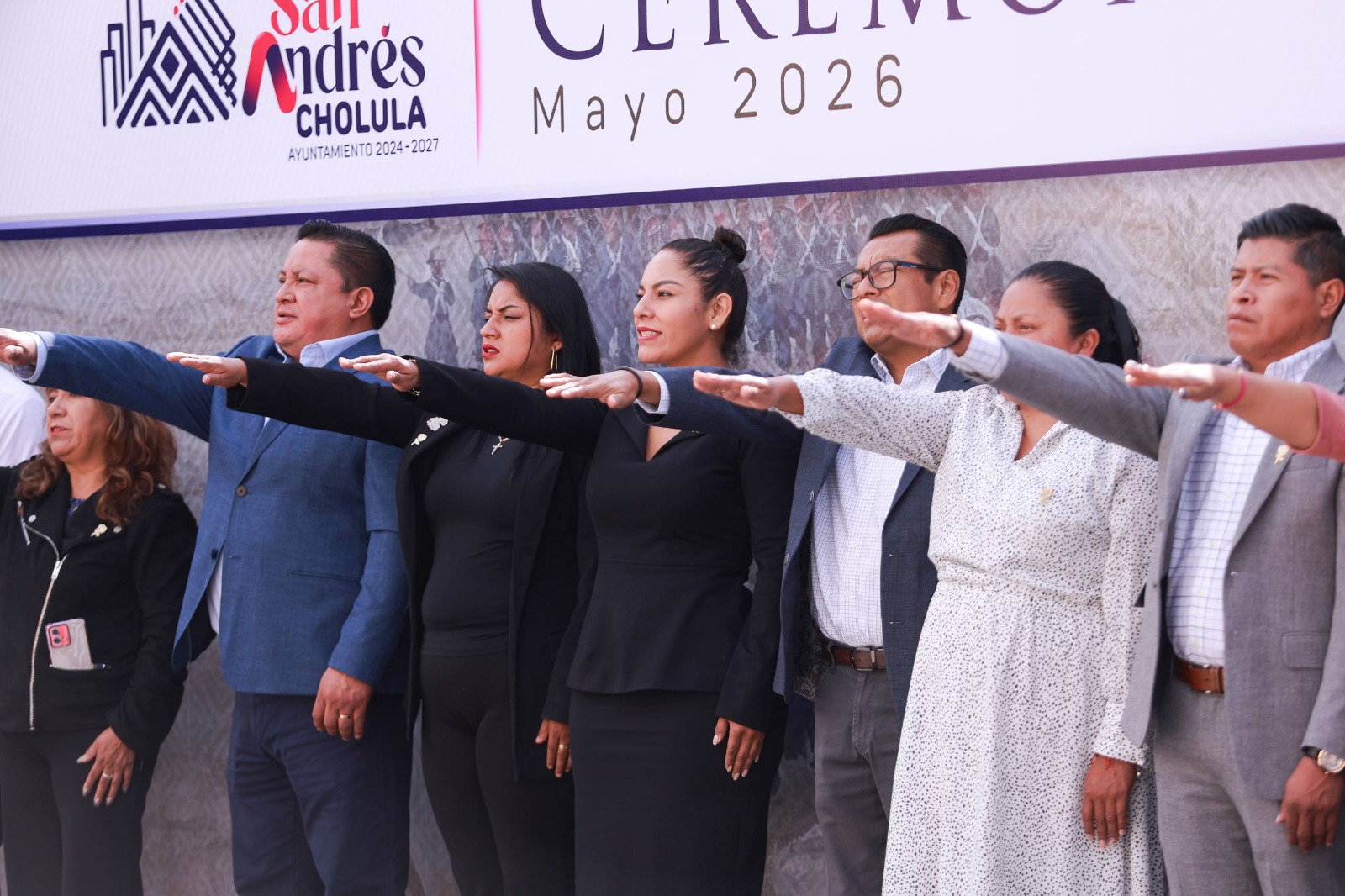 Guadalupe Cuautle honra la memoria histórica y reconoce a madres trabajadoras del Ayuntamiento