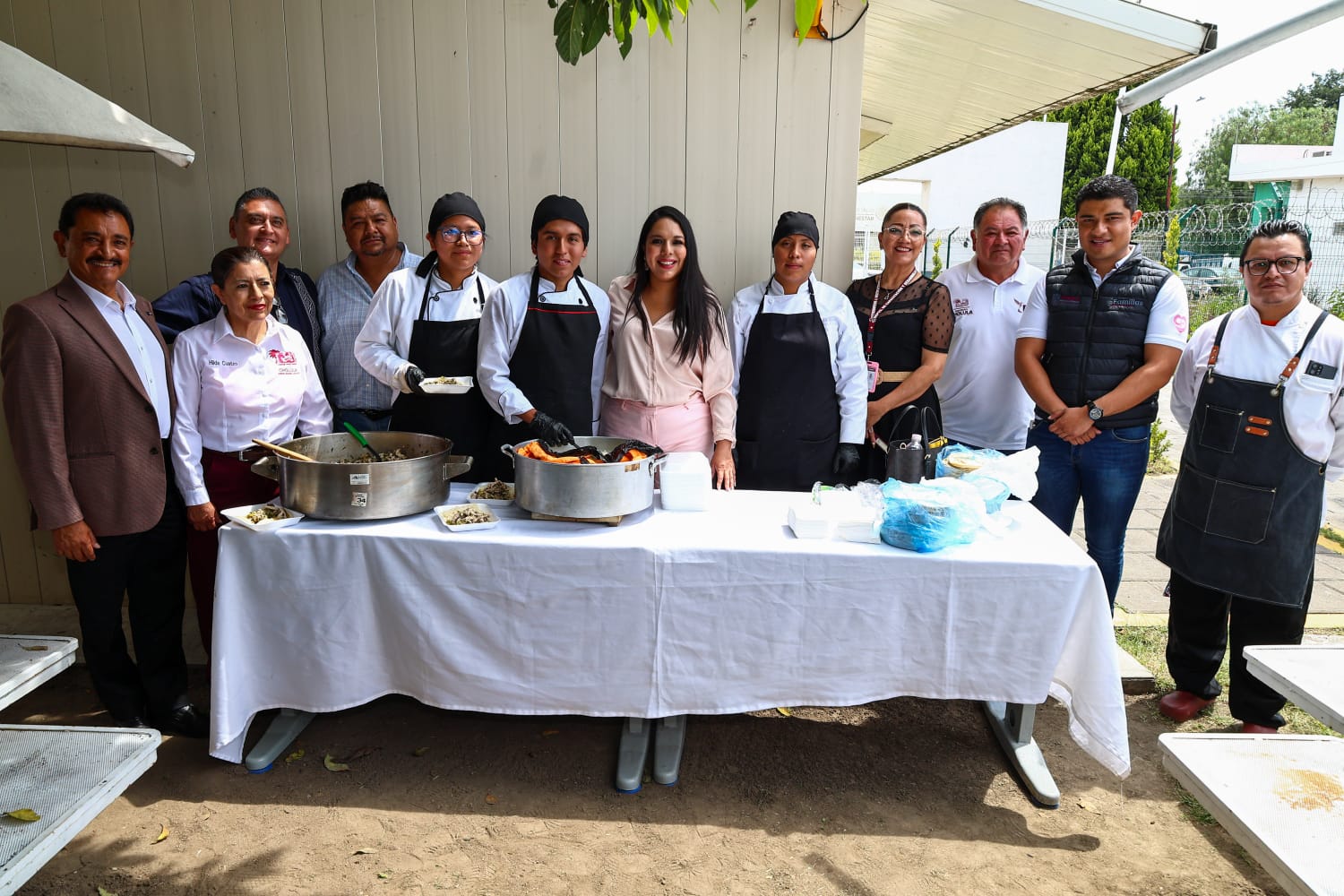 Con respaldo de Alejandro Armenta y Ceci Arellano, Tonantzin Fernández equipa centros educativos en San Pedro Cholula