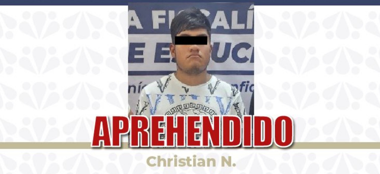 Agentes de la FGE durante detención en Huejotzingo.