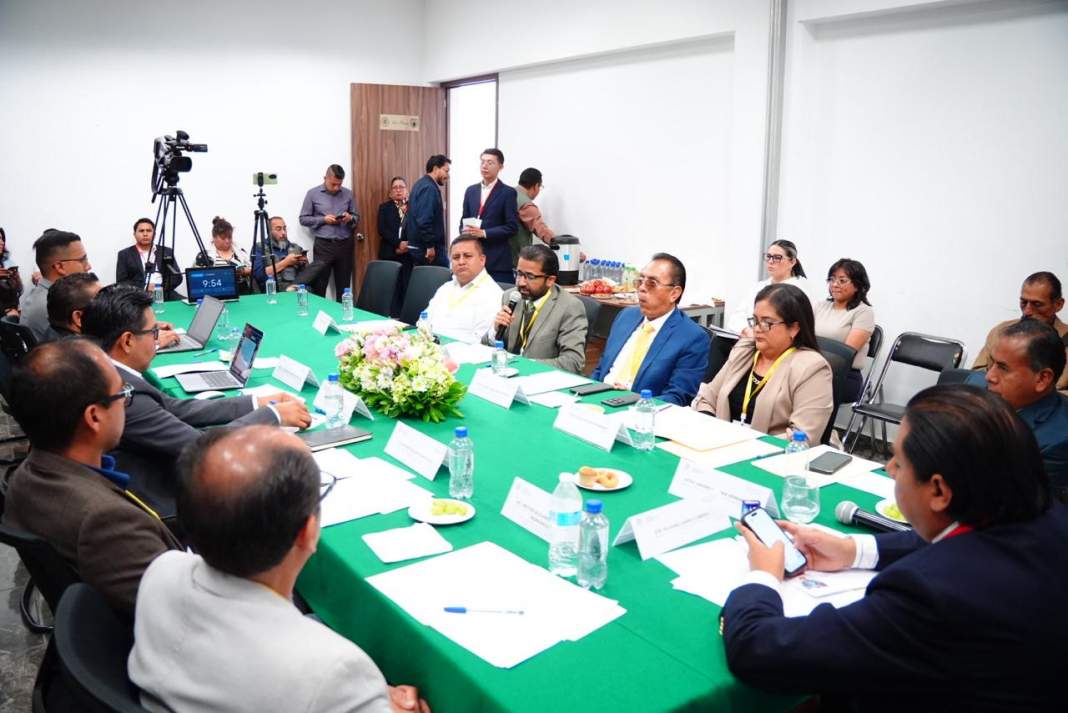 Mesa ciudadana sobre reforma electoral en el Congreso de Tlaxcala