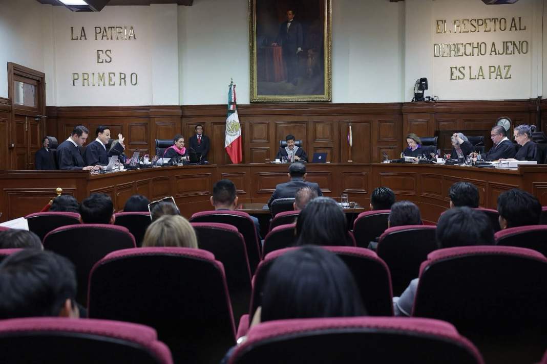 Ministros de la SCJN durante sesión sobre leyes municipales de Tlaxcala