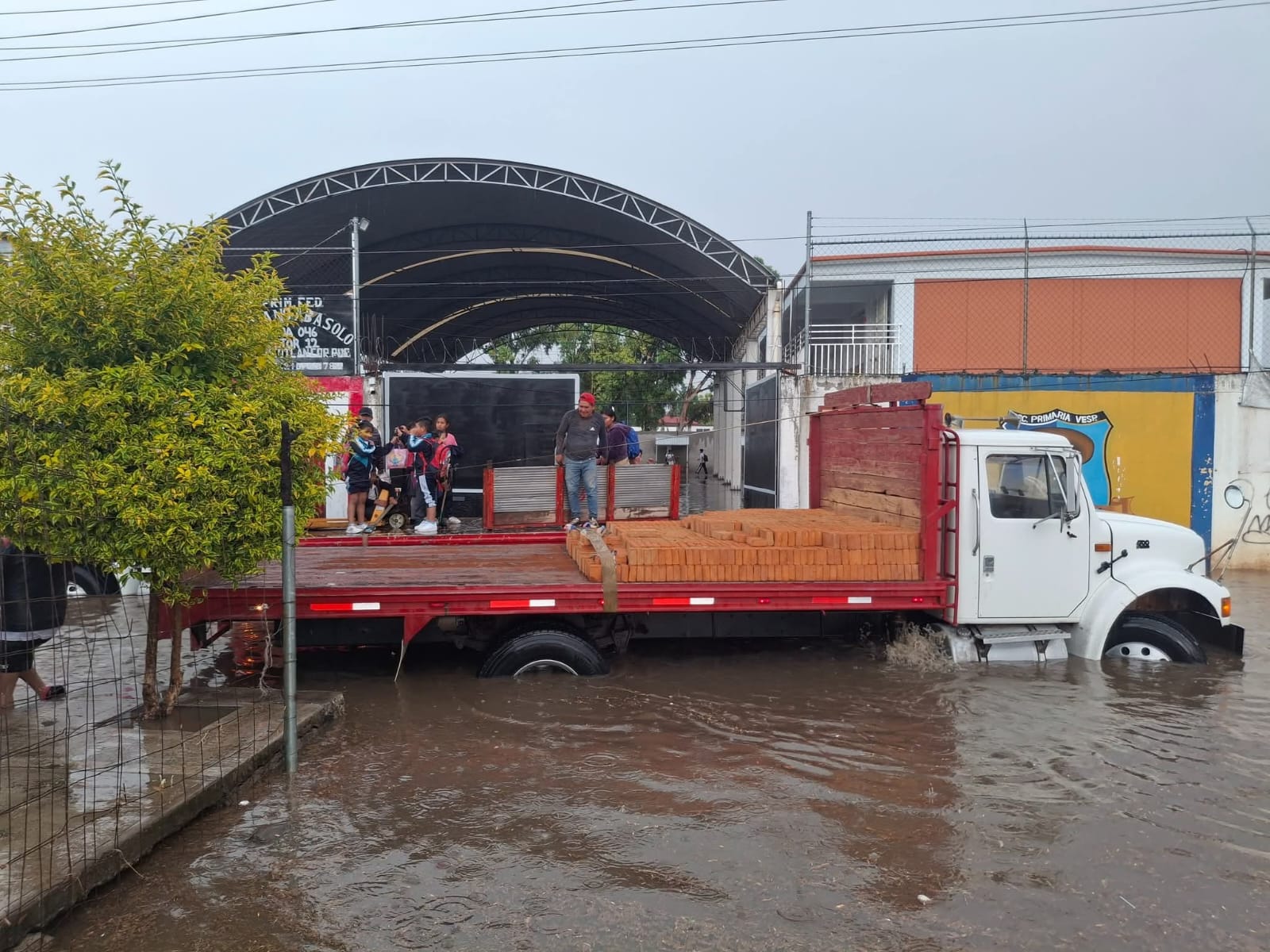 Fuertes lluvias provocan inundaciones y caos en zona de Coronango y Cuautlancingo