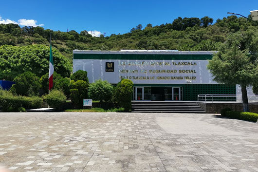 Denuncian red de corrupción y usurpación de funciones en Jefatura Jurídica en IMSS Tlaxcala