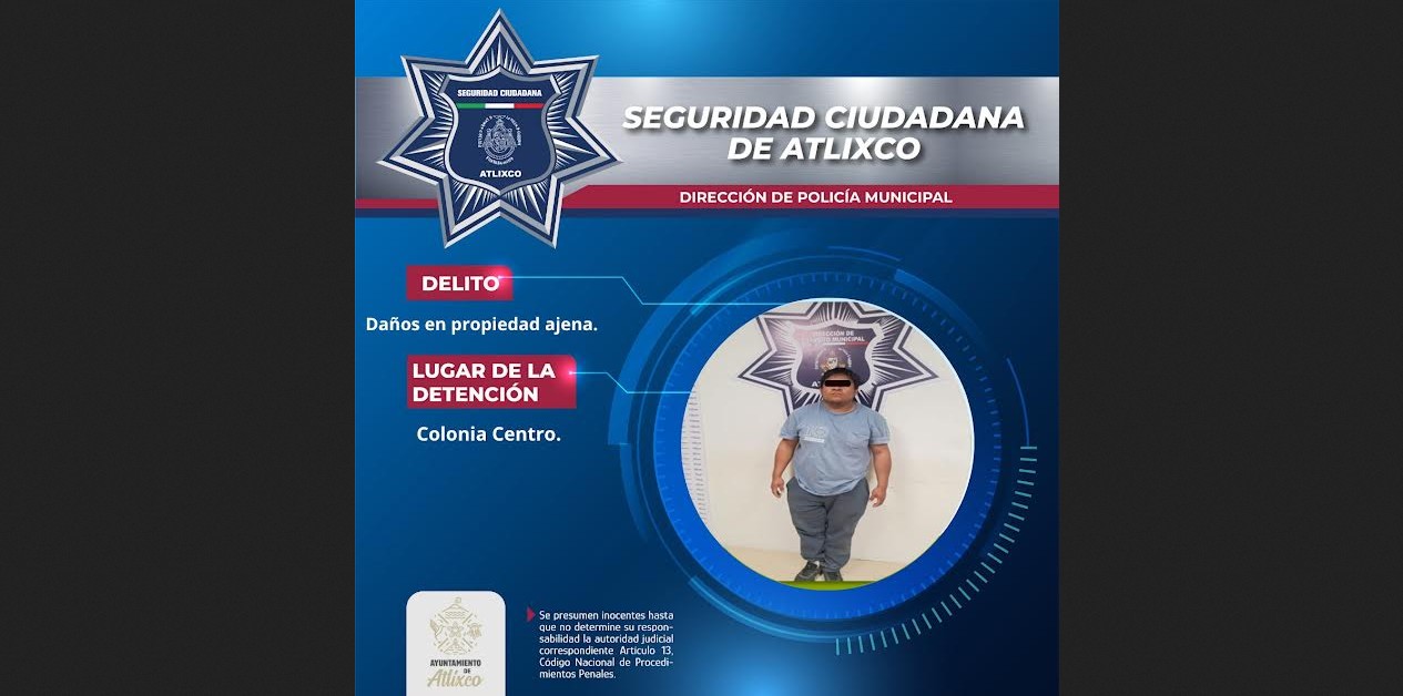 Patrulla dañada tras choque en calles de Atlixco