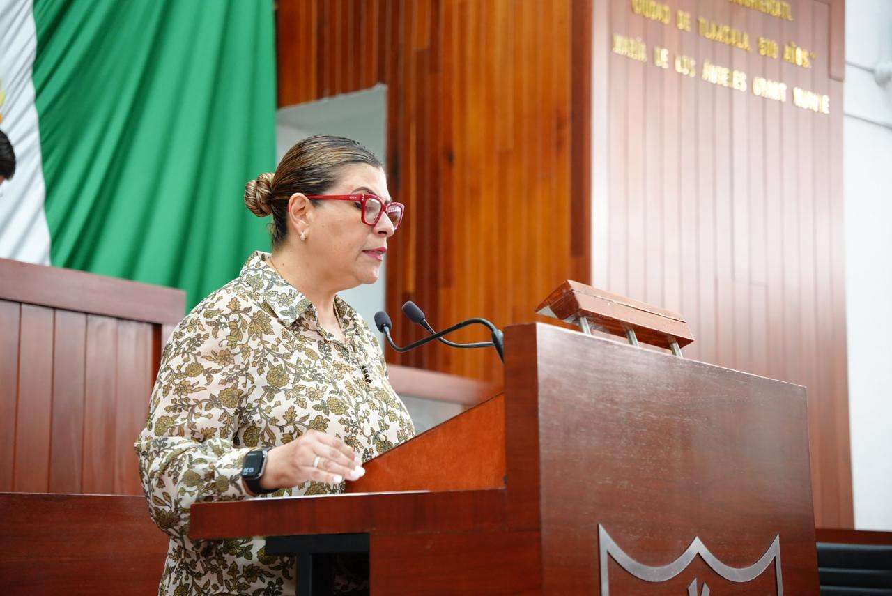 Diputada Sandra Aguilar Vega en sesión del Congreso de Tlaxcala