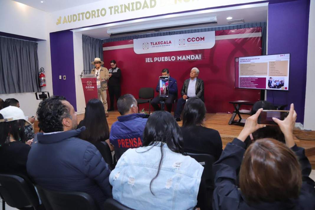 Simulador de manejo instalado en oficinas de movilidad de Tlaxcala