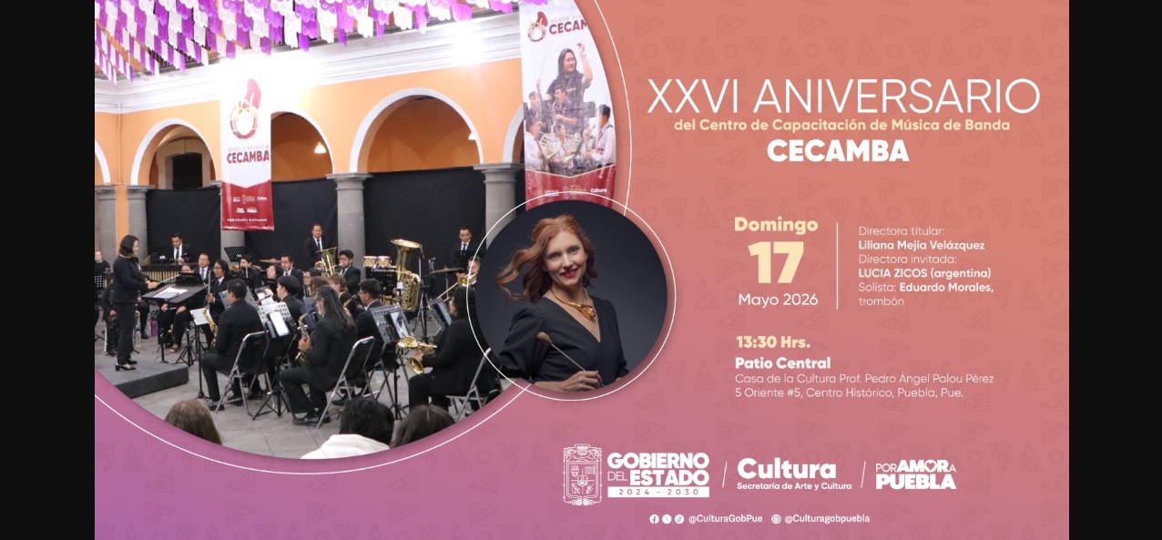 Banda sinfónica durante concierto en Puebla.
