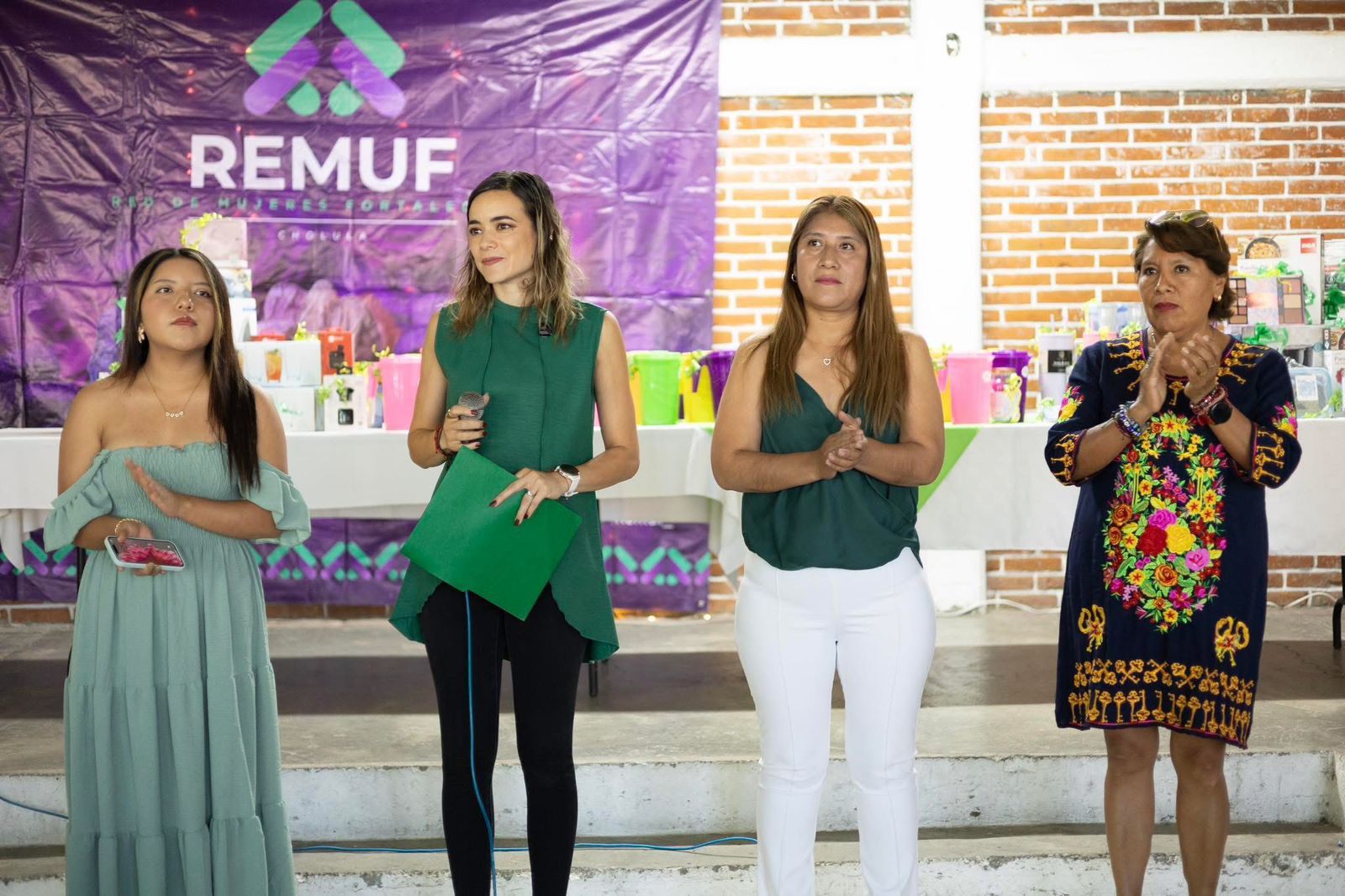 Reconoce Carolina Fernández en San Pedro Cholula labor y fortaleza de las madres