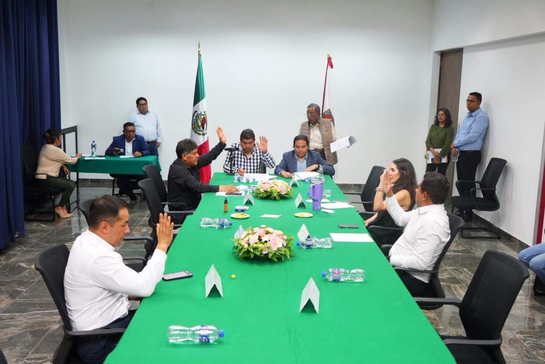 Diputados de Tlaxcala durante sesión de comisiones unidas.