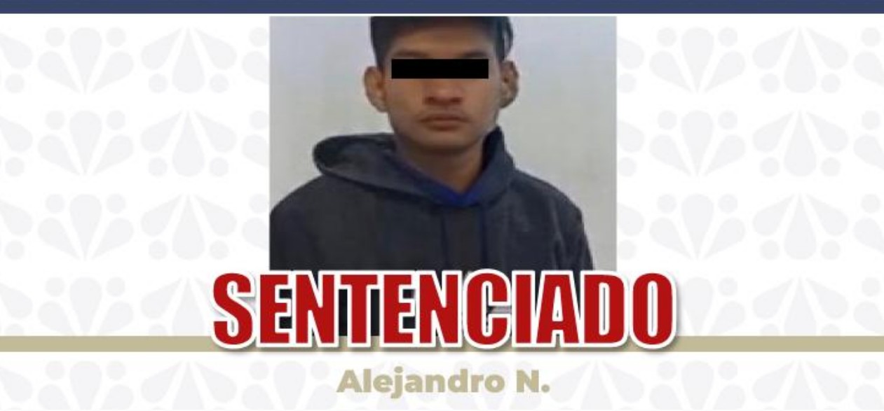 Elementos de Fiscalía durante investigación en Puebla