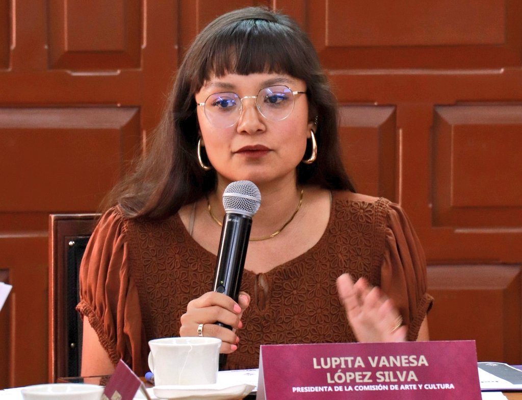 Cabildo aprueba salida de Lupita Vanesa López Silva para asumir Secretaría de Bienestar
