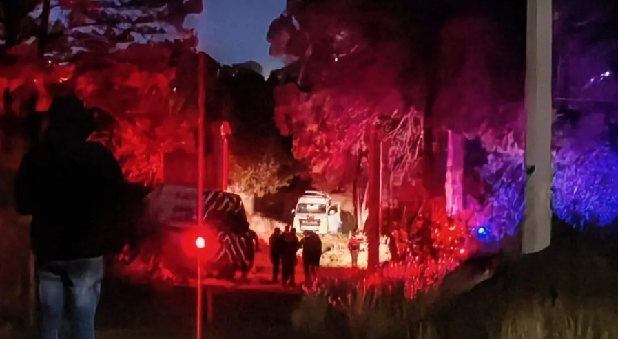 Patrullas y peritos en zona acordonada de Santa Cruz Tlaxcala