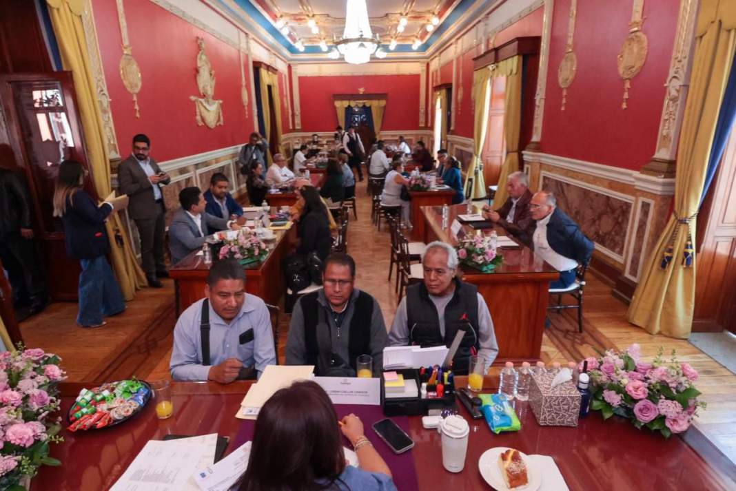 Lorena Cuéllar durante audiencia pública en Palacio de Gobierno.