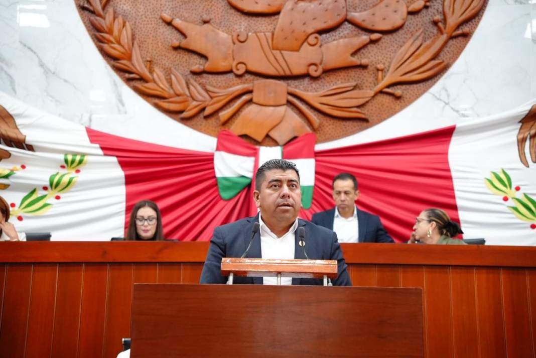 Diputado presenta iniciativa en el Congreso de Tlaxcala