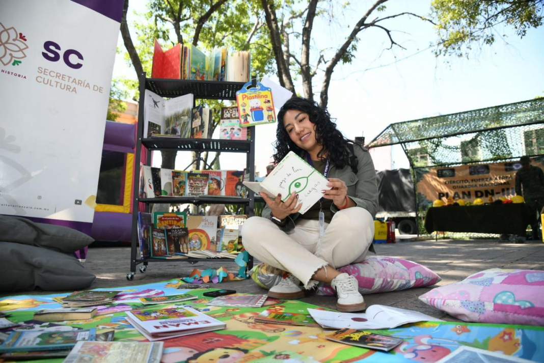 Presentación de convocatoria literaria en Tlaxcala.