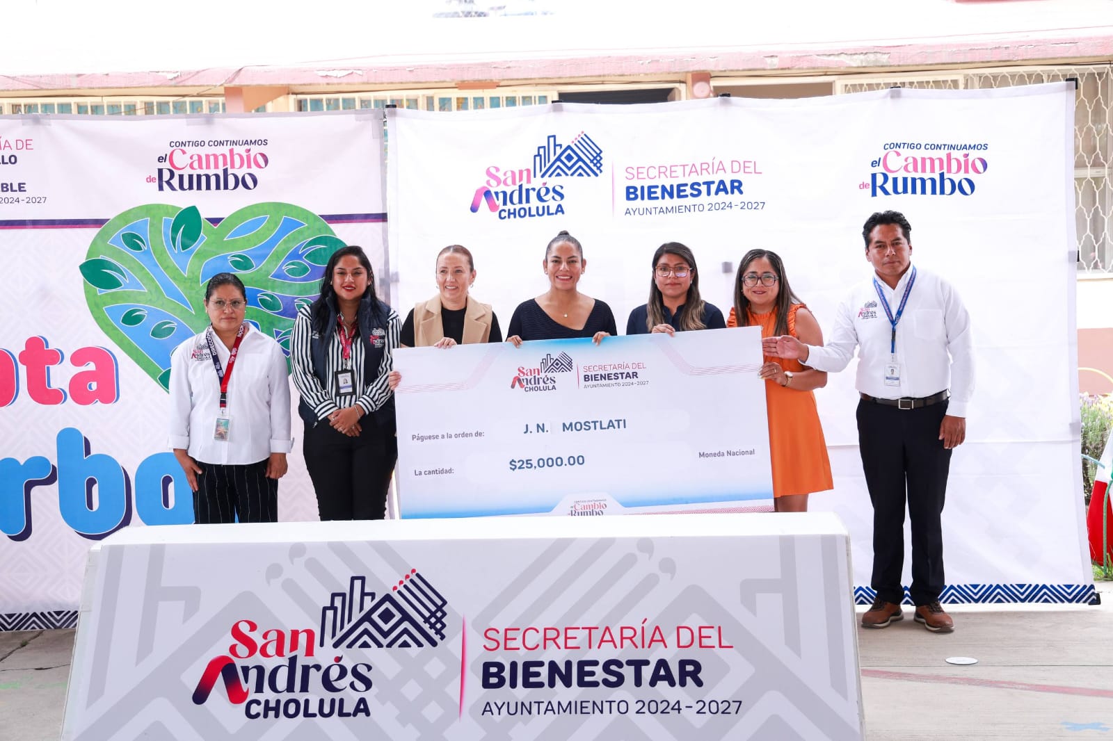 Fortalece Lupita Cuautle la educación y el cuidado ambiental con entrega de apoyos en San Rafael Comac