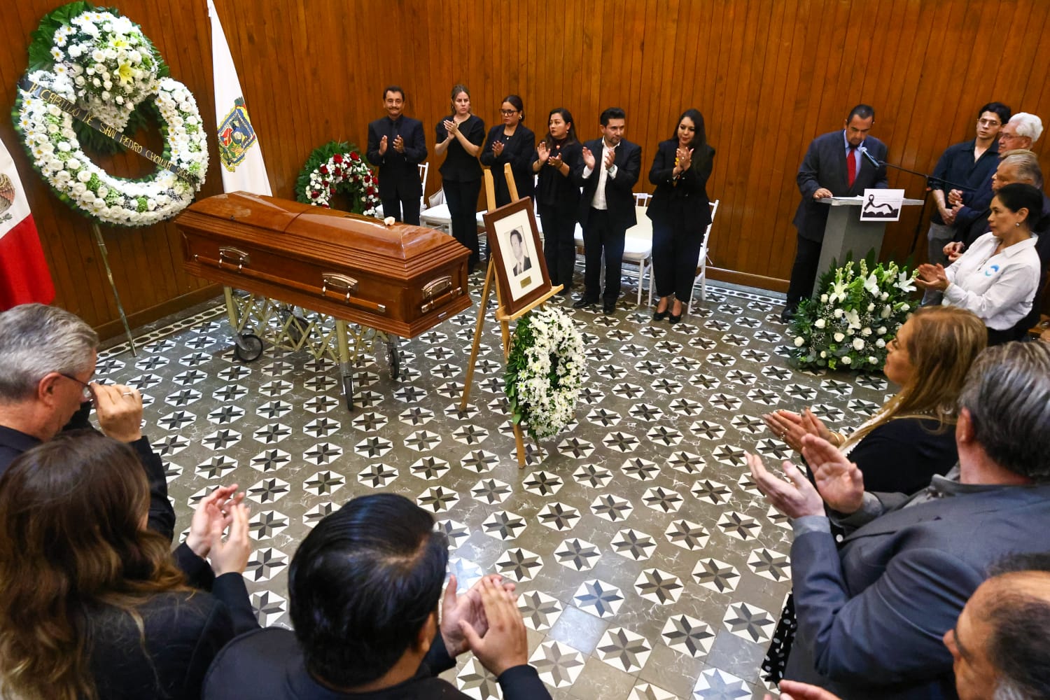 Ayuntamiento de San Pedro Cholula realiza ceremonia de cuerpo presente en honor a Ramón Blanca García