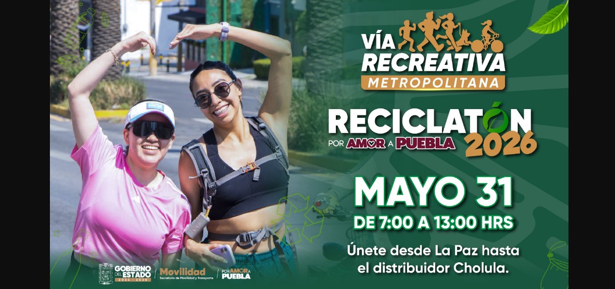 Personas entregando aparatos electrónicos para reciclaje en Puebla