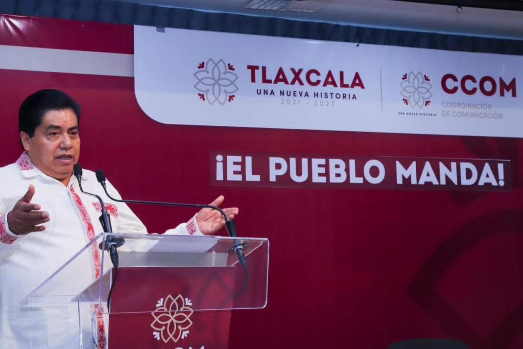 Artesanos de Tlaxcala en exposición de piezas tradicionales