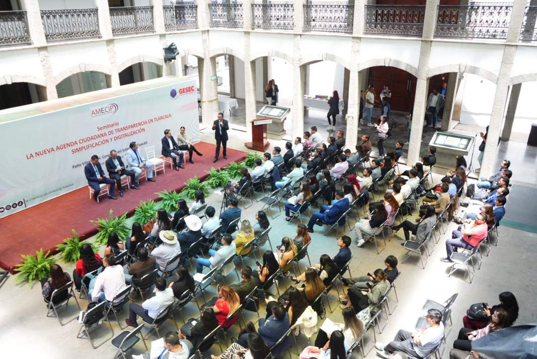 Seminario sobre transparencia y digitalización en el Congreso de Tlaxcala.