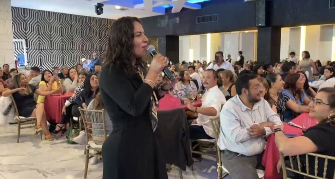 Reconocen a docentes de 72 instituciones educativas de San Andrés Cholula
