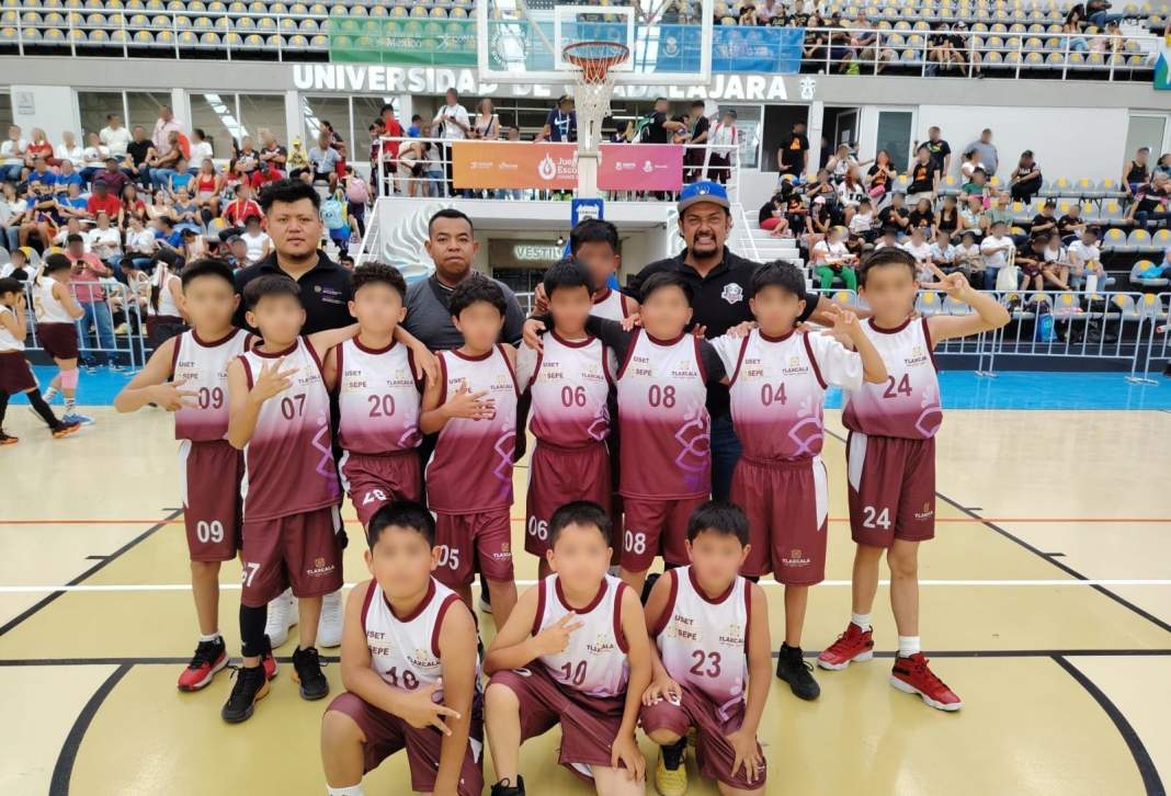 Niñas y niños deportistas de Tlaxcala en competencia nacional.