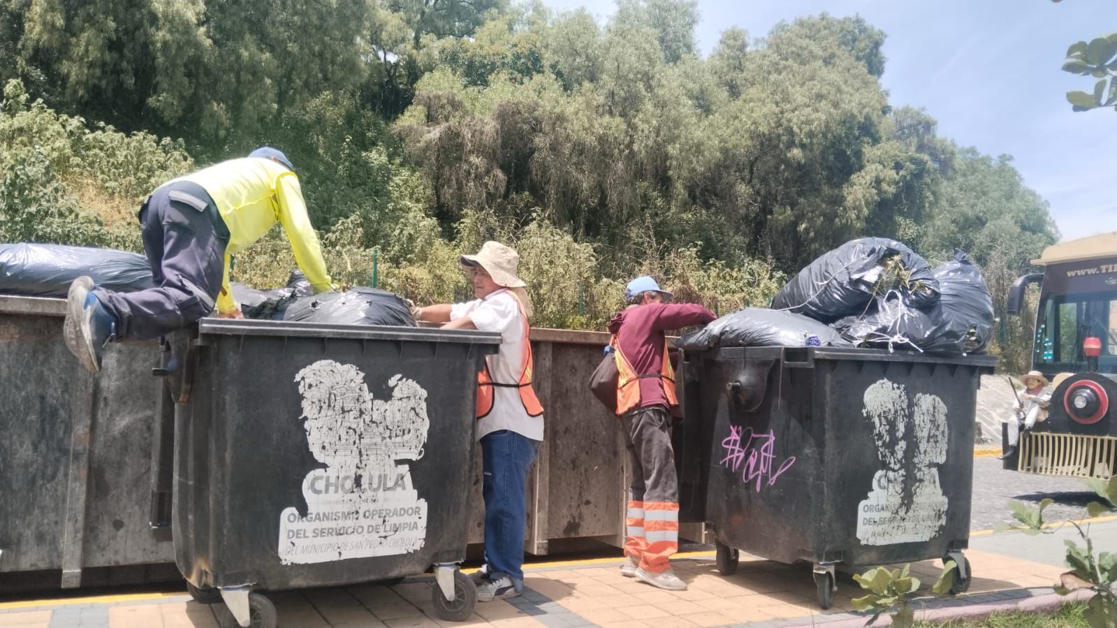 Organismo Operador del Servicio de Limpia redobla esfuerzos durante la 76.ª Feria Milenaria de San Pedro Cholula