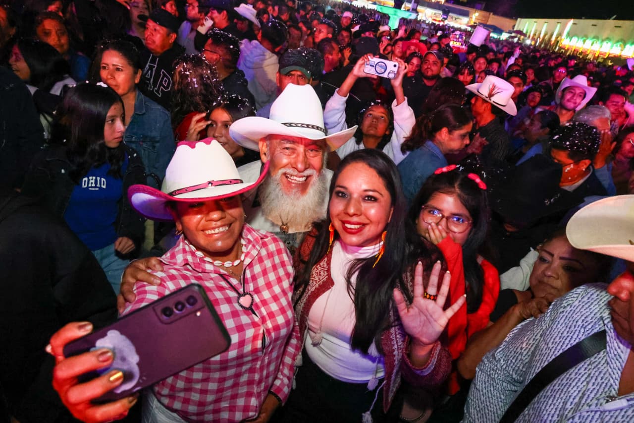 Con Tonantzin Fernández, Cholula vive una noche llena de música, alegría y tradición