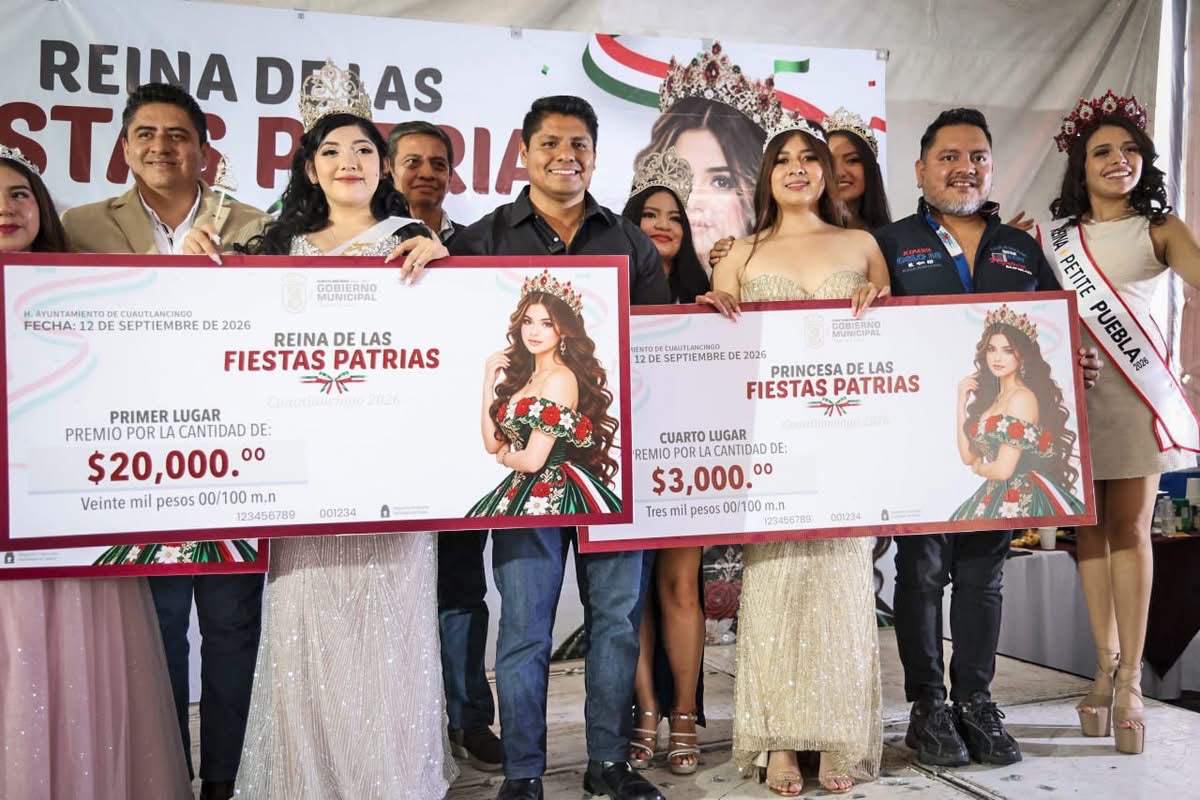 Omar Muñoz corona a Melany Rosas como Reina de las Fiestas Patrias 2026