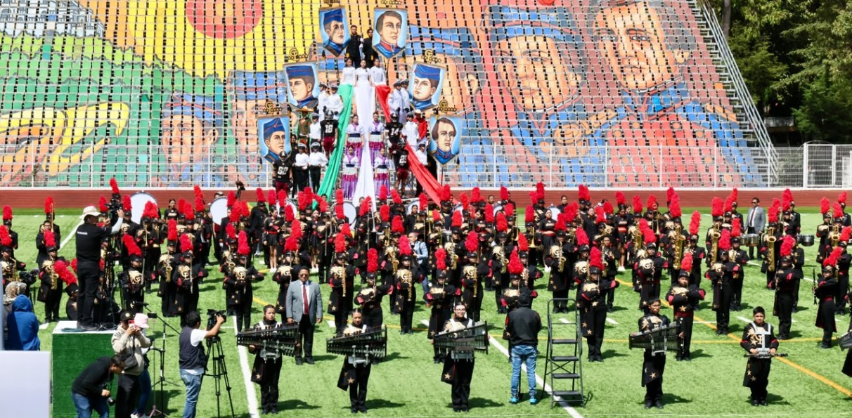 Banda del CENHCH durante ceremonia en Puebla
