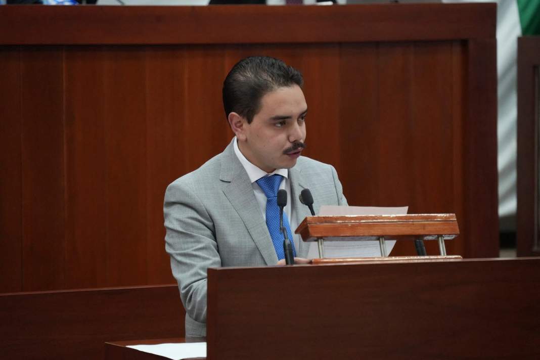 Diputados del Congreso de Tlaxcala durante una sesión.