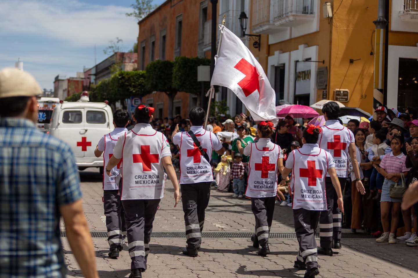 Con más de 200 voluntarios, Cruz Roja Mexicana destaca en desfile de Independencia en Tlaxcala