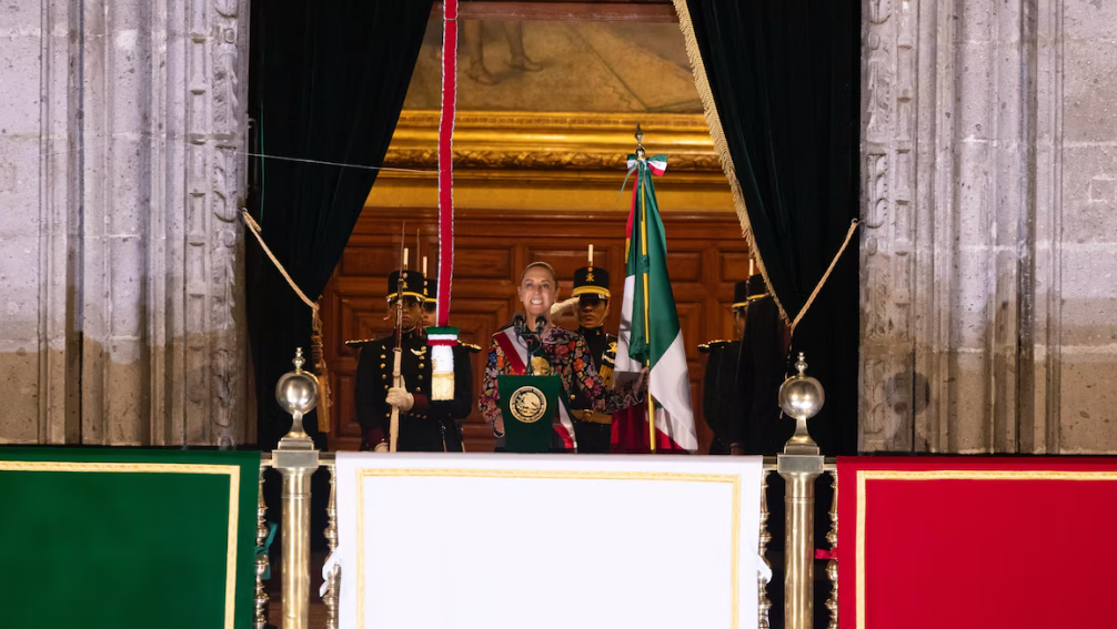 Claudia Sheinbaum da el Grito de Independencia en el Zócalo