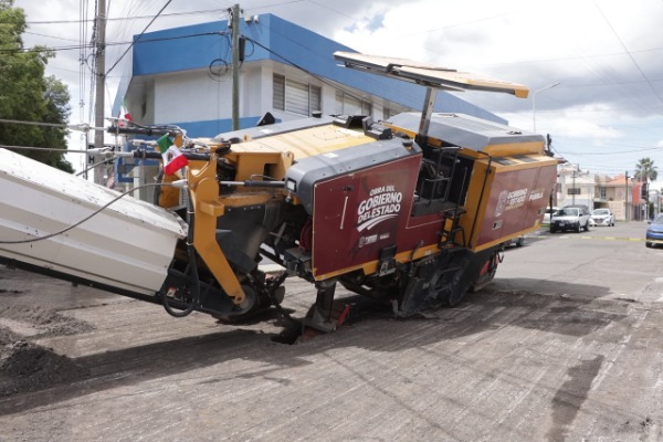 Culpan a Agua de Puebla por socavón que apareció en la 18 Poniente 