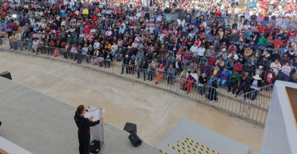 Claudia Sheinbaum durante evento en Tlaxcala