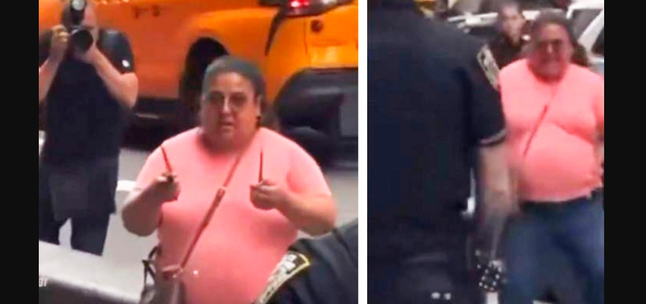 Policías de Nueva York enfrentan a una mujer armada en Times Square.