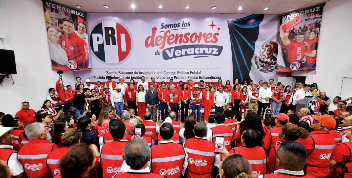 Alejandro Moreno durante un acto del PRI en Veracruz