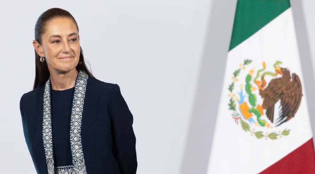 Claudia Sheinbaum durante la mañanera en Palacio Nacional