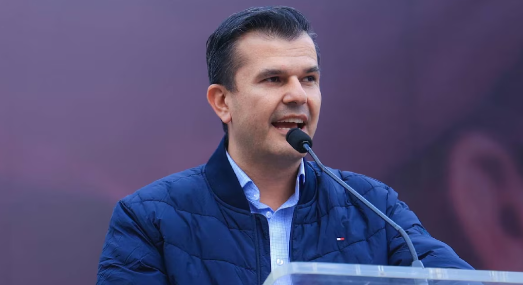 Regidor de Uruapan presenta denuncia ante la FGR