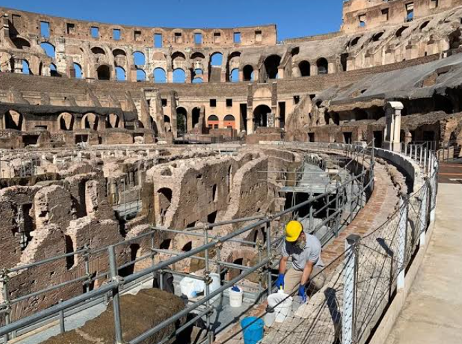 Coliseo romano cerrado tras la muerte de un obrero