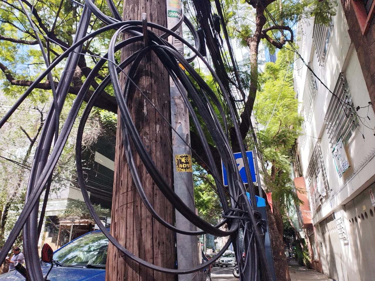 Plantean sancionar a empresas que dejen cableado abandonado