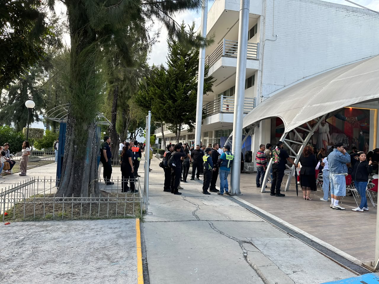BUAP despide a Hugo entre aplausos
