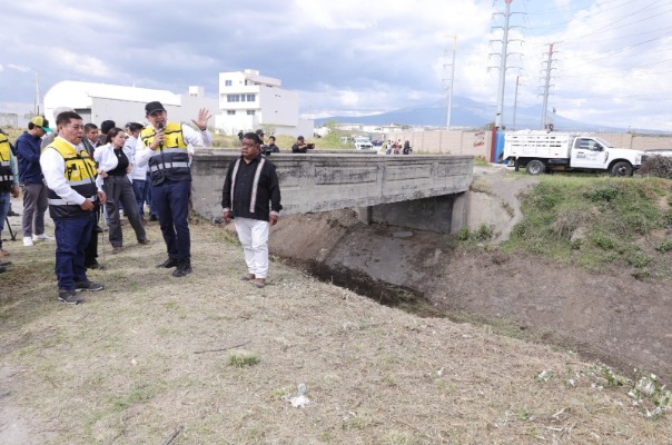 Planean intervenir canales y barrancas de Puebla para evitar inundaciones 