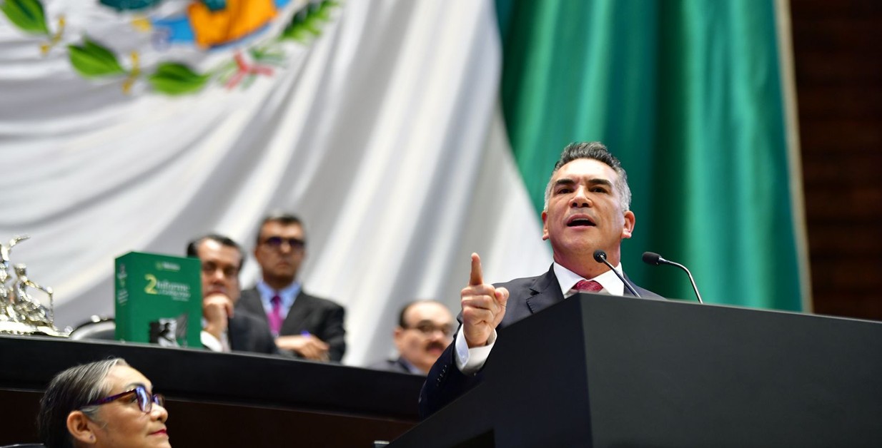 Alejandro Moreno durante su discurso en el Congreso.